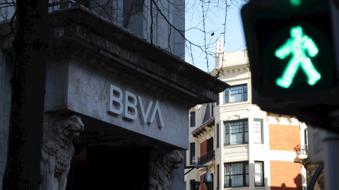 Entrada de la sede central del BBVA en Bilbao. EFE/LUIS TEJIDO