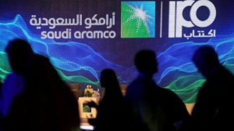 La petrolea Aramco recaudará 23.065 millones en su salida Bolsa, la mayor de la historia