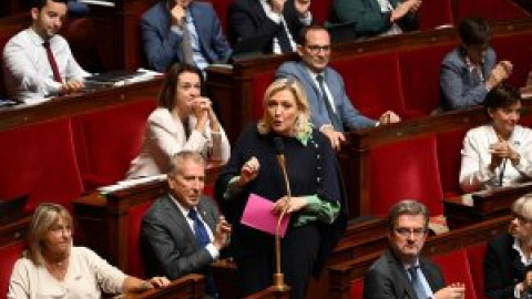 "¡Que se vaya a África!": el grito racista de un diputado del partido de Marine Le Pen por el que ha sido sancionado