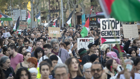 Varios cientos de personas se manifiestan en Barcelona para denunciar el "genocidio" en Palestina por parte de Israel, a 27 de septiembre de 2024.