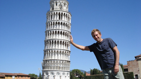 Una foto frente a la Torre de Pisa/Architecture Design