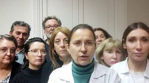 Los médicos encerrados en la Consejería de Sanidad ponen fin a su encierro