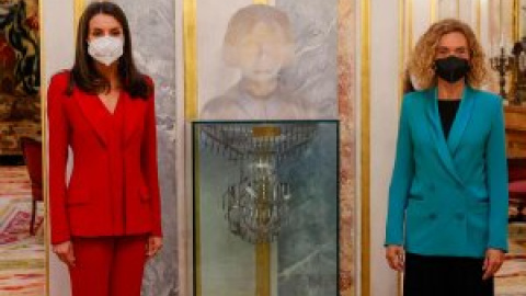 Los grupos independentistas y nacionalistas plantan a la reina Letizia en el homenaje a Clara Campoamor en el Congreso