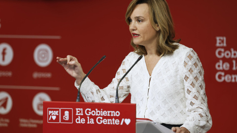 La portavoz de la Comisión Ejecutiva del PSOE, Pilar Alegría, ofrece una rueda de prensa en la sede federal de su partido en la calle de Ferraz en Madrid este lunes.