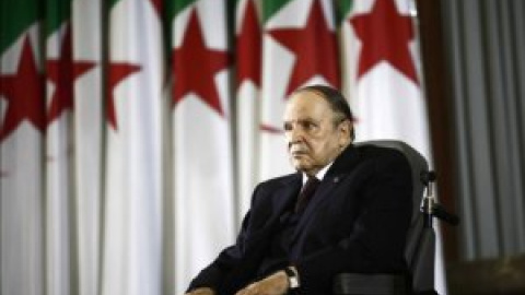 Bouteflika dimite como presidente de Argelia tras 20 años en el poder