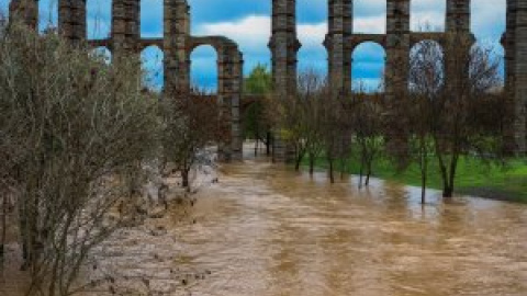 La llegada a Extremadura de la borrasca Efraín deja fuertes inundaciones