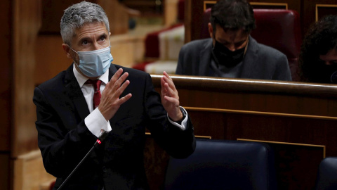 El ministro del Interior, Fernando Grande Marlaska, durante su intervención en la sesión de control al Ejecutivo, este miércoles en el Congreso.