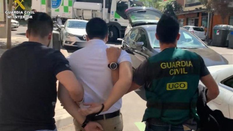 Cae el mayor ciber-estafador de España: 23 años, escurridizo y violento. Guardia Civil