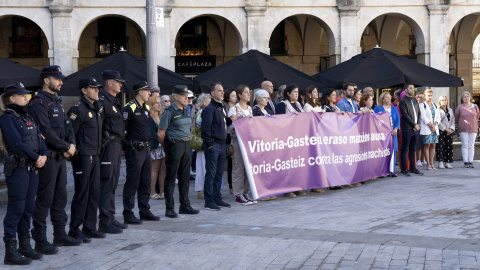 ARCHIVO | Concentración de la corporación municipal contra las agresiones machistas, el pasado 7 de septiembre de 2024, en Vitoria-Gasteiz  (Álava).