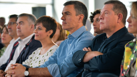 Pedro Sánchez junto a Emiliano García Page, durante un acto electoral en Puertollano (Ciudad Real), el pasado año.