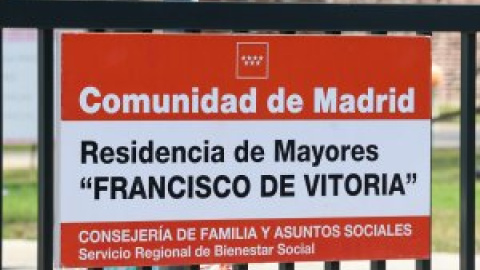 Poco aire acondicionado, ventiladores y mucho gazpacho: el plan de Ayuso para enfriar las residencias de ancianos