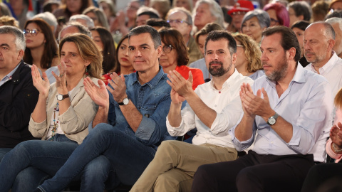 Pedro Sánchez, junto a Luis Tudanca, Teresa Ribera y Óscar Puente en un acto electoral en Valladolid el pasado mes de junio.