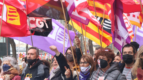 16/03/2022 - Manifestació dels sindicats de l'ensenyament d'aquest dimecres, durant la segona jornada de la vaga de docents.