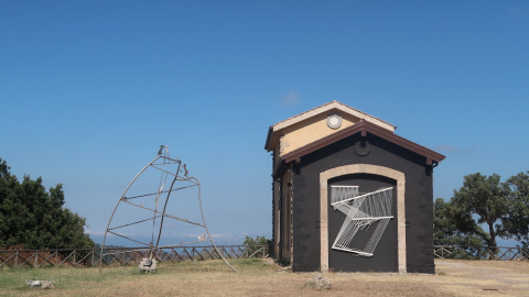 La Estación del Arte de Maria Lai, en Ulassai, donde se exponen sus obras, y antaño fue la estación de tren.