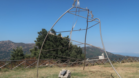 una de las obras expuestas en la Estación del Arte de Maria Lai, en Ulassai.