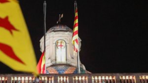 La Fiscalia investiga la retirada de la bandera espanyola del Palau de la Generalitat