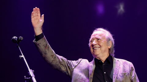 23/12/2022 El cantautor Joan Manuel Serrat, durante su último concierto antes de su retirada de la música, en el Palau de Sant Jordi, en Barcelona