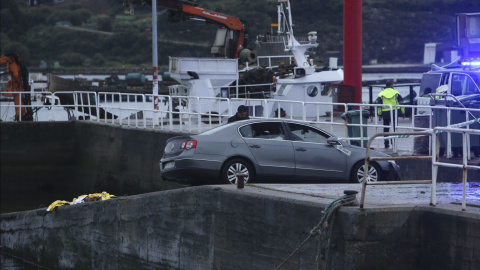 La guardia civil detiene por posible crimen machista al hombre que conducía el coche que se hundió en Moaña.