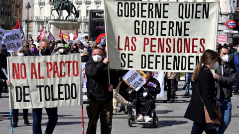 Manifestación convocada por la Coordinadora General de Pensionistas de Madrid en defensa del Sistema Público de Pensiones, este sábado en Madrid. — Víctor Lerena / EFE