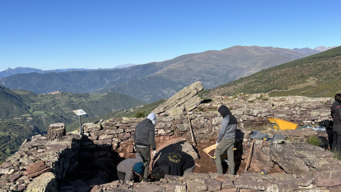 Intervenció arqueològica al despoblat de Santa Creu de Llagunes, al Pallars Sobirà