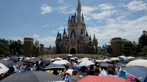 Imagen de archivo del parque temático Disneyland de Tokio. - EFE