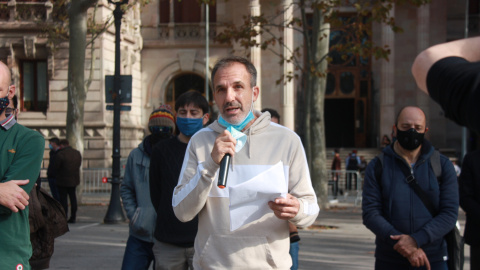 L'activista procànnabic Albert TIó en una roda de premsa dies abans d'entrar a la presó.