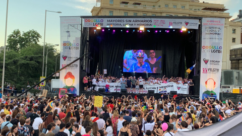 Una de las participantes en la lectura del manifiesto del Orgullo 2019. /ESTEFANÍA ROSELLÓ