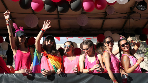 Participantes la manifestación del Orgullo 2019 esta tarde en Madrid. EFE/JJ Guillén