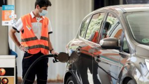 No sólo la luz, el precio de los carburantes también está por las nubes: llenar el depósito cuesta un 22% más que hace un año