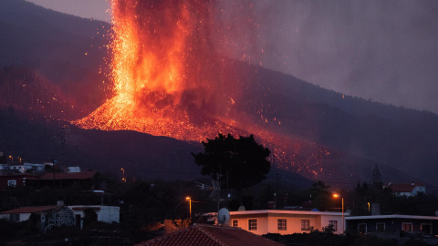 La erupción que comenzó el domingo en La Palma comienza este jueves su quinto día de actividad.