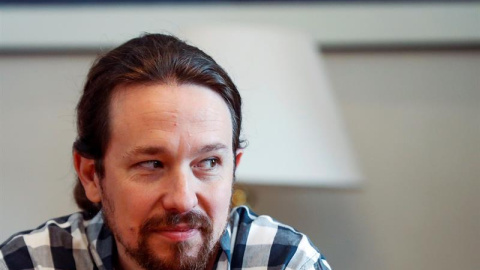 El líder de Unidas Podemos, Pablo Iglesias, reúne este viernes a su grupo parlamentario en el Congreso para abordar la estrategia de negociación de la coalición de cara a la investidura de Pedro Sánchez antes de mantener la próxima semana un nuevo c