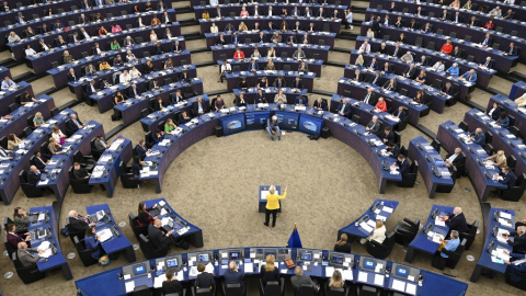 La presidenta de la Comisión Europea, Úrsula Von der Leyen, en el Pleno del Parlamento Europeo.