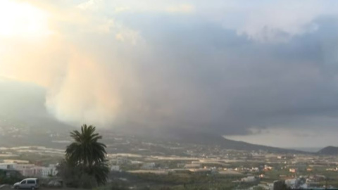 Imágenes en exclusiva de TV Canaria de la erupción del volcán de La Palma este lunes 20 de septiembre de 2021.