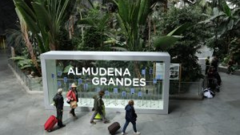 La estación de Atocha toma el nombre de Almudena Grandes, "la mejor embajadora" de Madrid