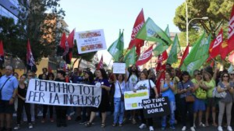 Tallen la Via Augusta de Barcelona per reclamar més recursos per a l'escola inclusiva