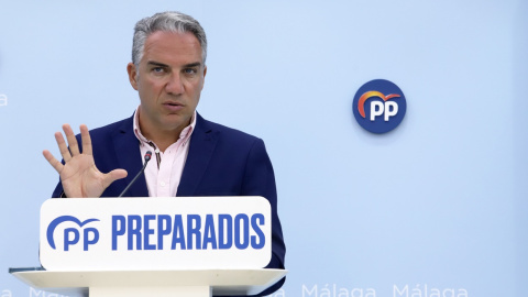 17/08/2022 El coordinador general del PP, presidente provincial y diputado autonómico, Elías Bendodo, ofrece una rueda de prensa tras mantener una reunión con alcaldes y portavoces municipales a 2 de agosto de 2022 en Málaga