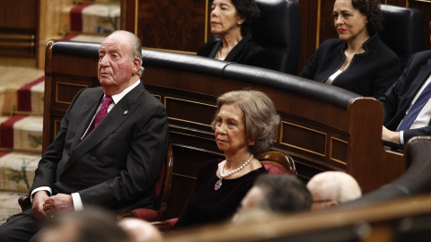 Los reyes eméritos don Juan Carlos I y doña Sofía en el acto conmemorativo del 40º aniversario de la Constitución de 1978.