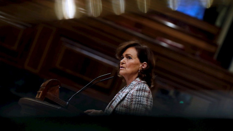 02/12/2020.- La vicepresidenta primera del Gobierno, Carmen Calvo durante el debate del proyecto de presupuestos generales del Estado para 2021 en el Congreso este miércoles. EFE/J.J. Guillén