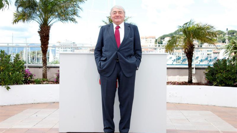 05/07/2018.- Foto de archivo del cineasta, escritor, periodista y filósofo francés Claude Lanzmann a su llegada a la presentación de la cinta ''Le Dernier des Injustes'' en el ámbito del 66º Festival Internacional de Cine de Cannes (Francia) el 19 de