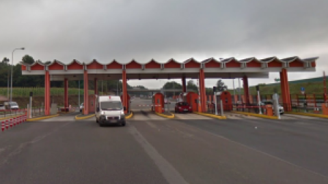 Una vida laboral pagando peajes en la mayor autopista de Galicia daría para comprarse un piso