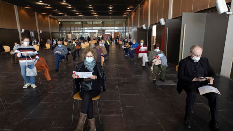 La Comunitat Valenciana inicia el proceso de vacunación masiva en los cuatro grandes centros habilitados.