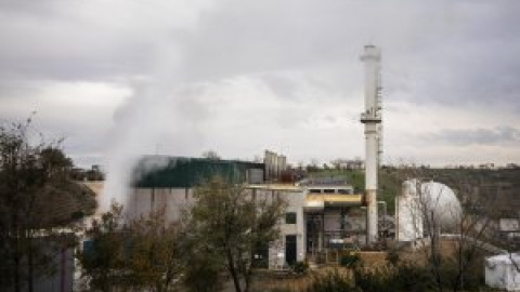 Un barrio que huele mal y un vertedero infestado de polémicas: así es vivir cerca del basurero de Madrid