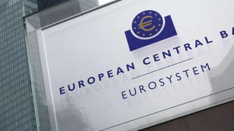 El logo del Banco Central Europeo (BCE) a la entrada de su sede en Fráncfort. Daniel ROLAND / AFP