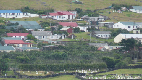 Edimburgo de los Siete Mares, en Tristán de Acuña.