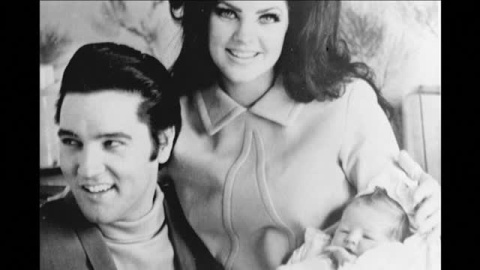 Fallece de un paro cardiaco la única hija de Elvis Presley