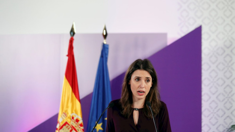 La ministra de Igualdad, Irene Montero, interviene este lunes en el acto institucional con motivo del 8 de marzo.