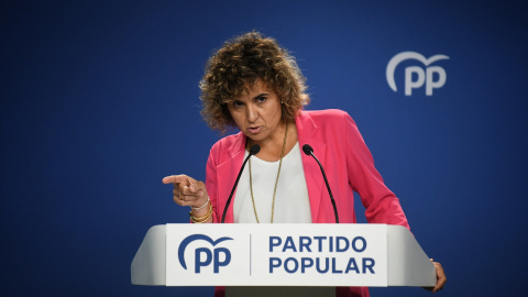 La portavoz del PP en el Parlamento Europeo, Dolors Montserrat, ofrece una rueda de prensa, en la sede del PP, a 5 de agosto de 2024, en Madrid (España).