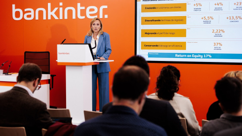 La consejera delegada de Bankinter, Gloria Ortiz, durante la presentación de los resultados de los nueve primeros meses del año de Bankinter. E.P./Carlos Luján / Europa Press