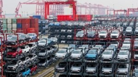 ¿La última oportunidad? China y la UE negocian contrarreloj los aranceles a los coches chinos