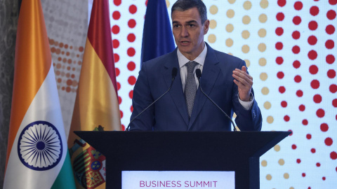 El presidente del Gobierno español, Pedro Sánchez, habla durante la 'Cumbre Empresarial España-India' en Bombay (India), el 29 de octubre de 2024.